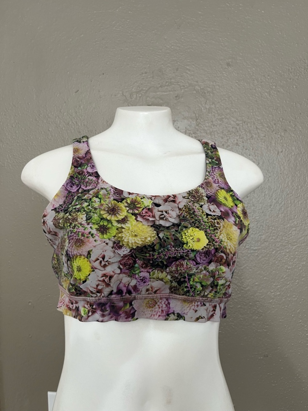 Lululemon Energy Bra Nulux Inflorescent Multi Floral Size 8